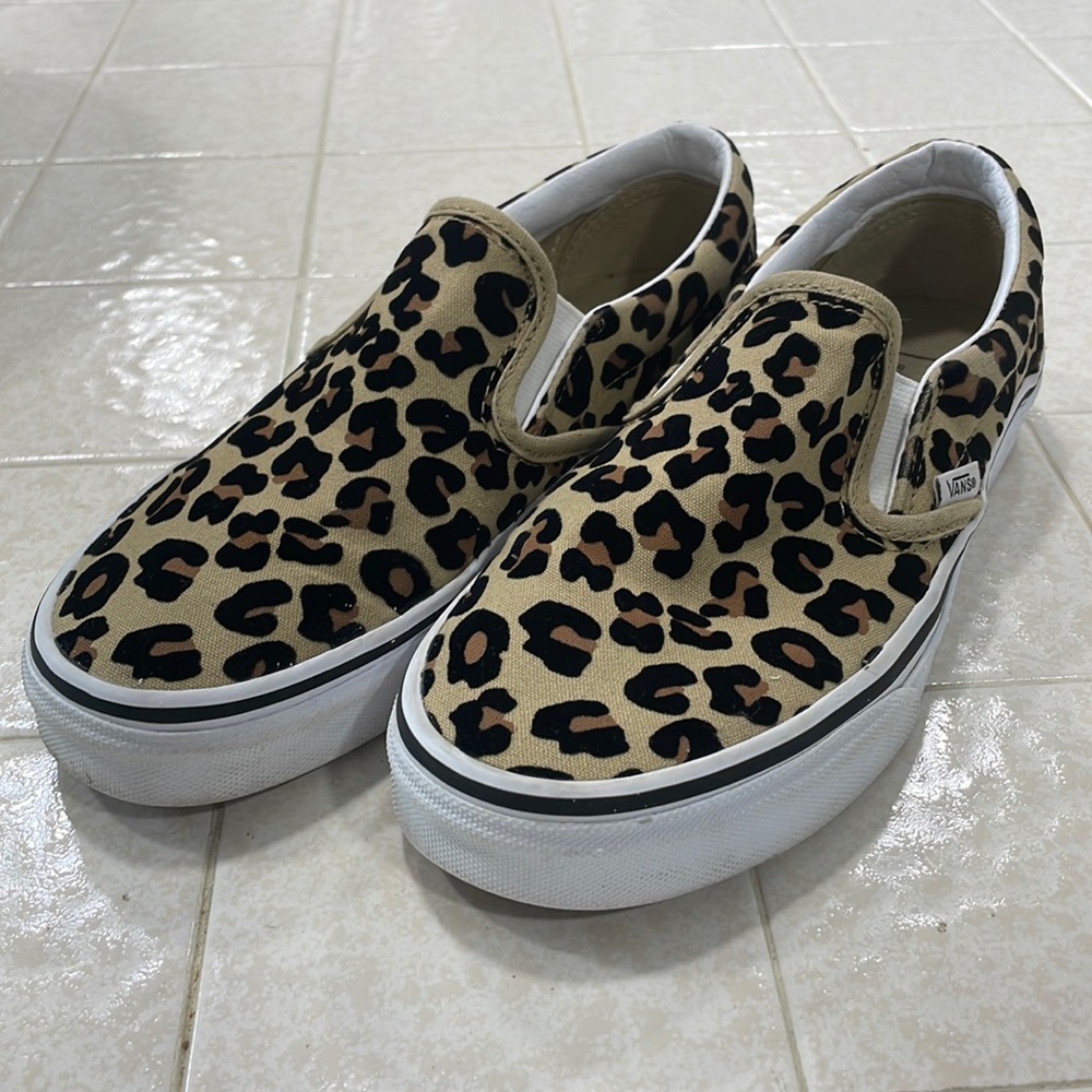 Vans, women leopard